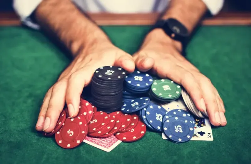Làm thế nào để tính xác suất Poker theo tỷ lệ phần trăm